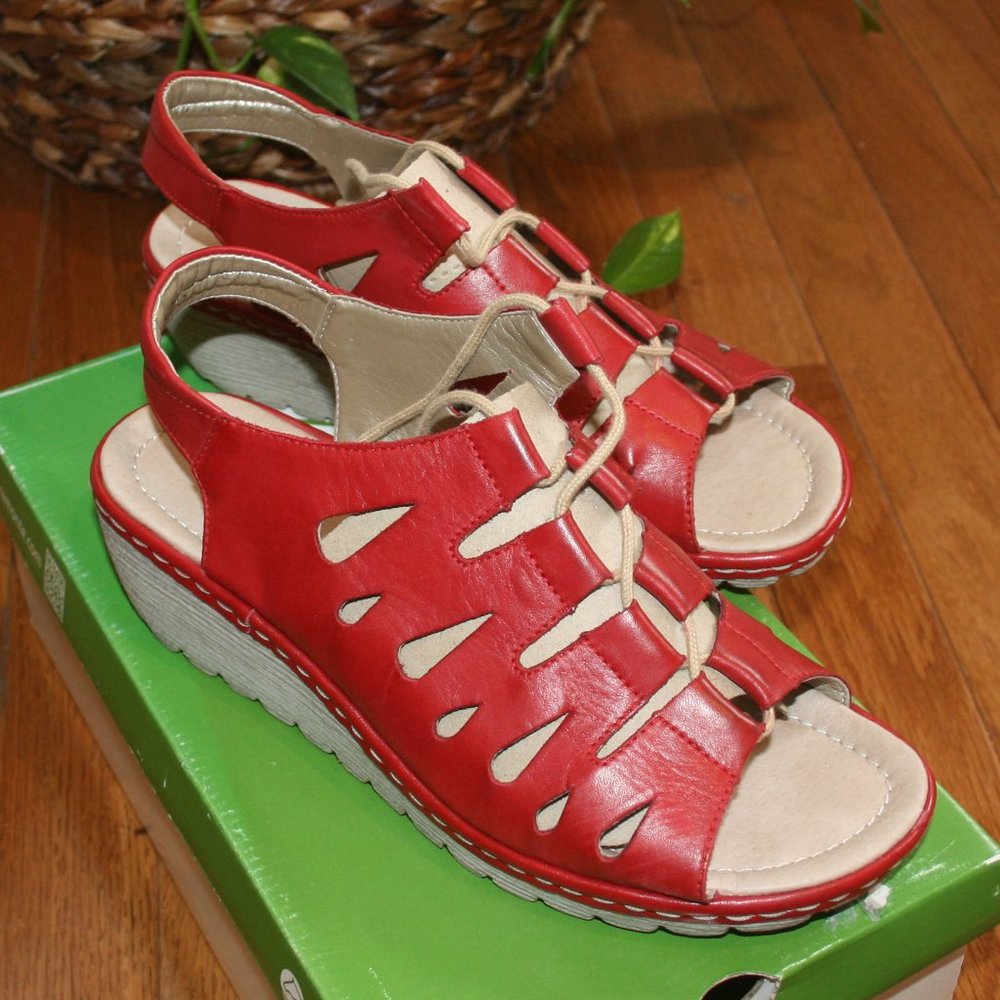 REMONTE RED LEATHER SANDALS 38 EXCELLENT CONDITION